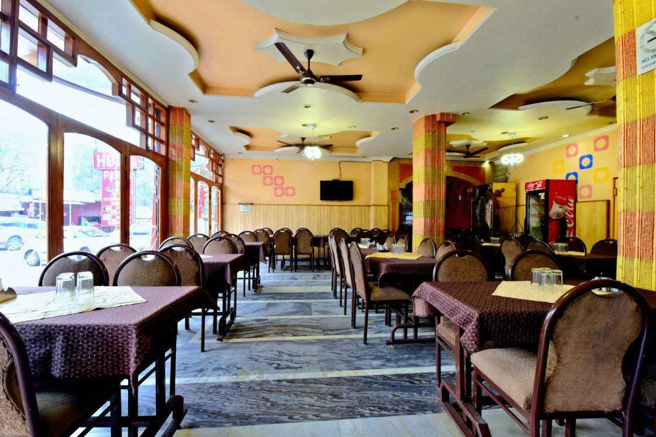 Oyo 26909 Hotel Paras Mandi Bagian luar foto